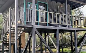 Molco Cabins Palafito